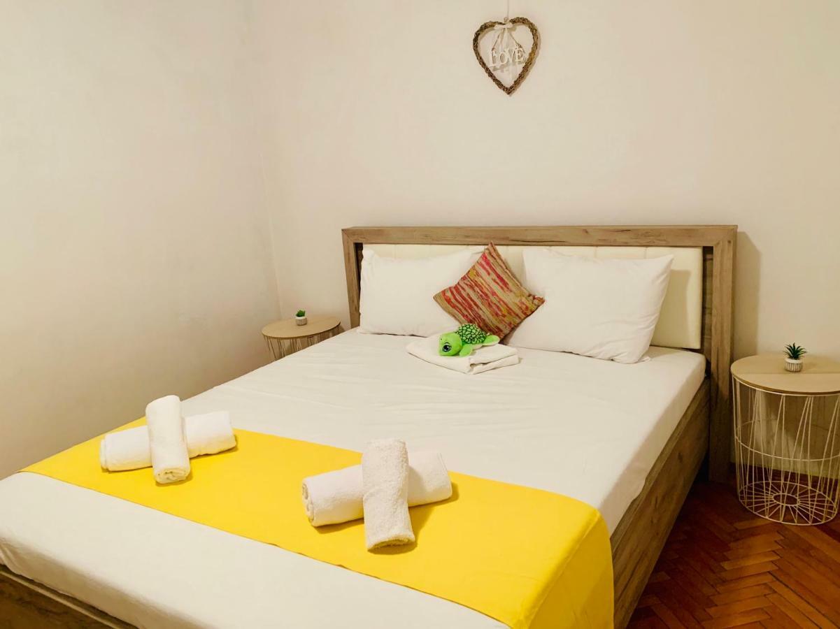 Ultracentral Apartment With All You Need: Wifi, Tv, Ac, Washer, Coffe Timişoara Eksteriør billede