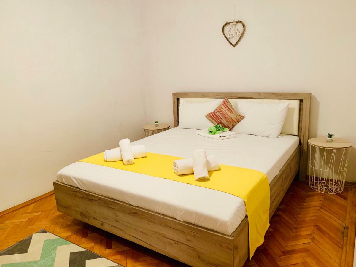 Ultracentral Apartment With All You Need: Wifi, Tv, Ac, Washer, Coffe Timişoara Eksteriør billede