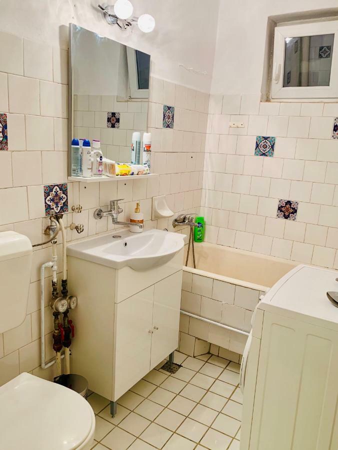 Ultracentral Apartment With All You Need: Wifi, Tv, Ac, Washer, Coffe Timişoara Eksteriør billede
